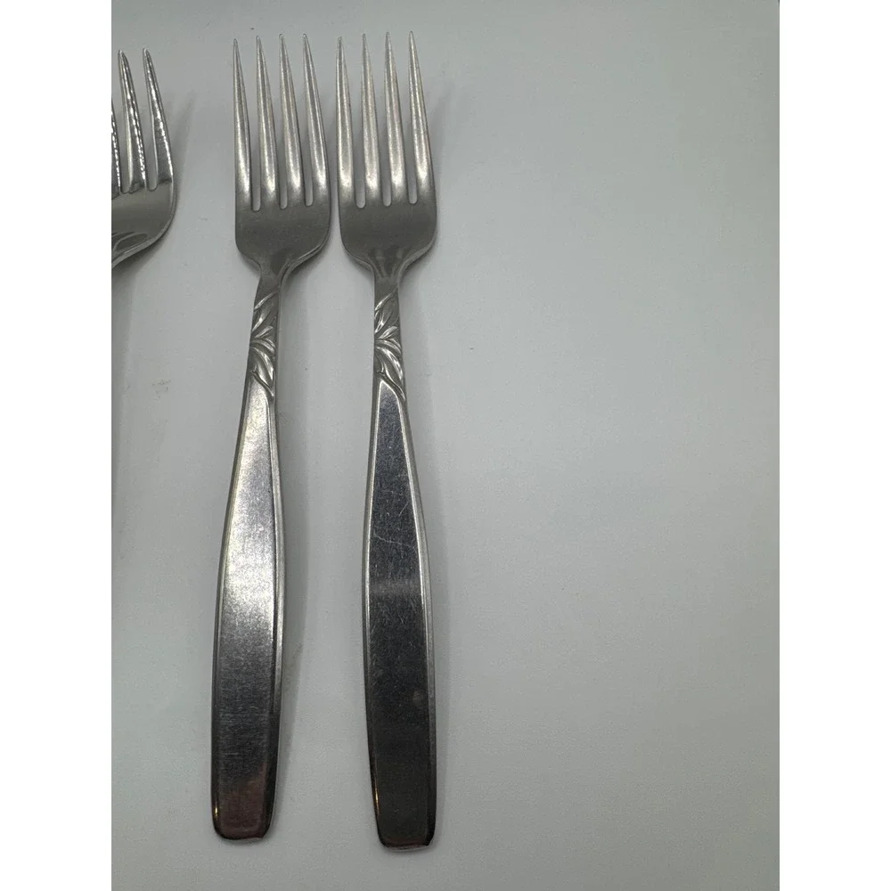 International Silver Swirl Stainless Flatware 2 Dinner 3 Salad Forks 5pc Set USA